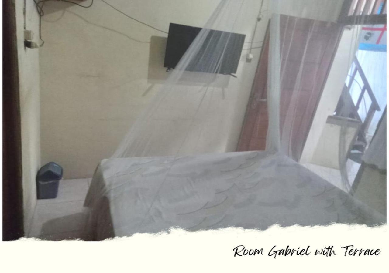 Heiner Homestay Bunaken Exterior photo